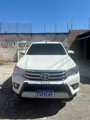 TOYOTA HILUX 2.8 SR 4X4 CD 16V DIESEL 4P AUTOMÁTICO