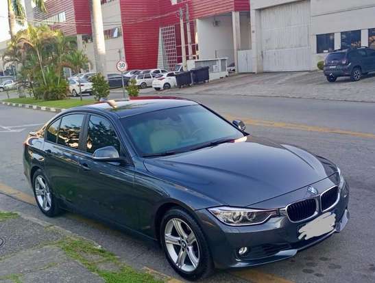 BMW-320i-2014