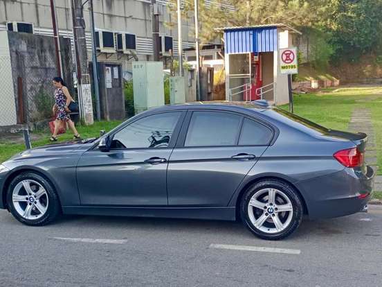 BMW-320i-2.0 16V TURBO ACTIVE FLEX 4P AUTOMÁTICO BMW-320i-2014