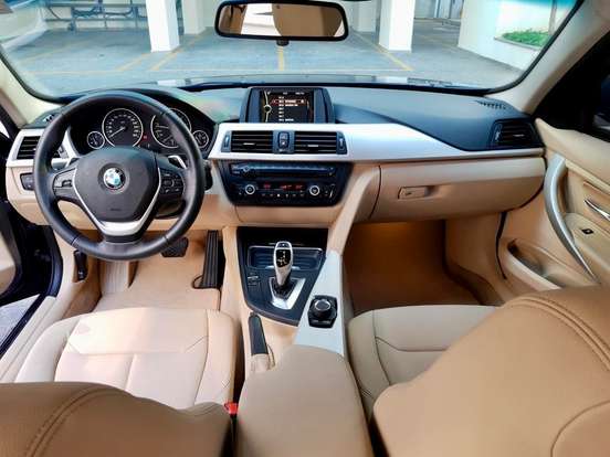 BMW-320i-2014