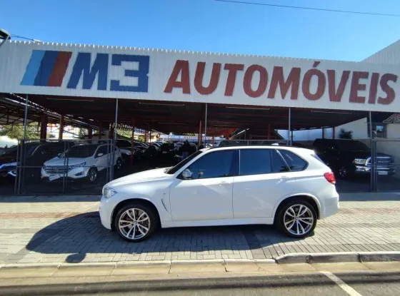 BMW X5 3.0 4X4 M50D I6 TURBO DIESEL 4P AUTOMÁTICO