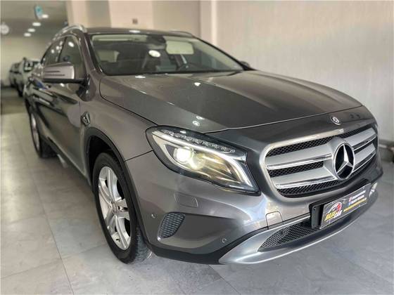 MERCEDES-BENZ GLA 200 1.6 CGI ADVANCE 16V TURBO FLEX 4P AUTOMÁTICO