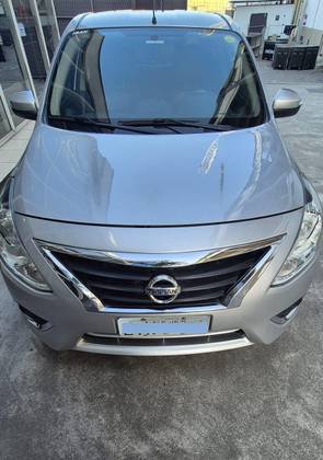 NISSAN VERSA 1.6 16V FLEXSTART UNIQUE 4P XTRONIC