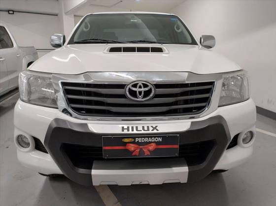 TOYOTA HILUX 3.0 STD 4X4 CD 16V TURBO INTERCOOLER DIESEL 4P MANUAL