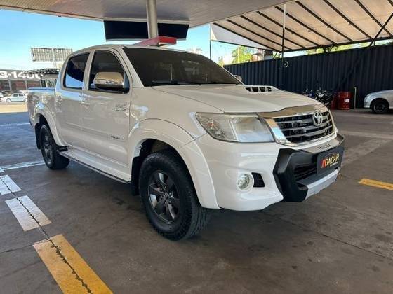 TOYOTA HILUX 3.0 SRV 4X4 CD 16V TURBO INTERCOOLER DIESEL 4P AUTOMÁTICO