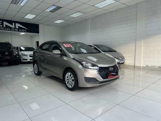 HYUNDAI HB20S 1.0 COMFORT PLUS 12V FLEX 4P MANUAL