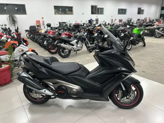KYMCO AK 550i 