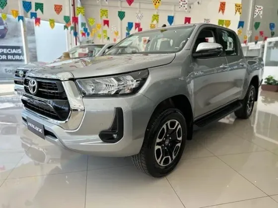 TOYOTA HILUX 2.8 D-4D TURBO DIESEL CD SRV 4X4 AUTOMÁTICO