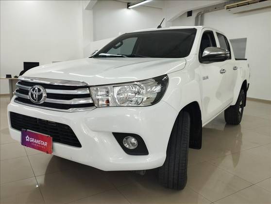 TOYOTA HILUX 2.8 SR 4X4 CD 16V DIESEL 4P AUTOMÁTICO