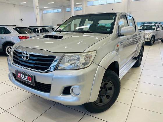 TOYOTA HILUX 3.0 SR 4X4 CD 16V TURBO INTERCOOLER DIESEL 4P MANUAL