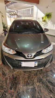 TOYOTA YARIS 1.3 16V FLEX XL LIVE MULTIDRIVE