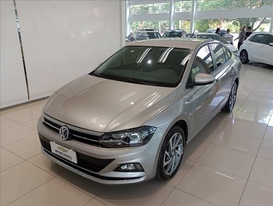 VOLKSWAGEN VIRTUS 1.0 200 TSI HIGHLINE AUTOMÁTICO