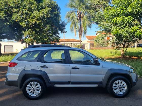 FIAT PALIO 1.8 MPI ADVENTURE WEEKEND 16V FLEX 4P MANUAL