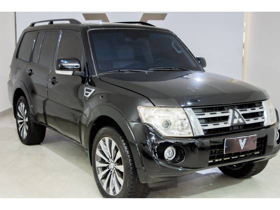 MITSUBISHI PAJERO FULL 3.8 HPE 4X4 V6 24V GASOLINA 4P AUTOMÁTICO