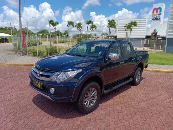 MITSUBISHI L200 TRITON 2.4 16V TURBO DIESEL SPORT HPE-S CD 4P 4X4 AUTOMÁTICO