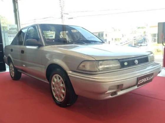 TOYOTA COROLLA 1.6 DX 16V GASOLINA 4P AUTOMÁTICO