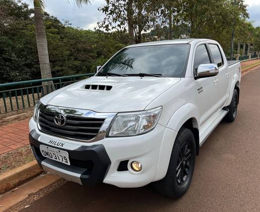 TOYOTA HILUX 3.0 SRV TOP 4X4 CD 16V TURBO INTERCOOLER DIESEL 4P AUTOMÁTICO