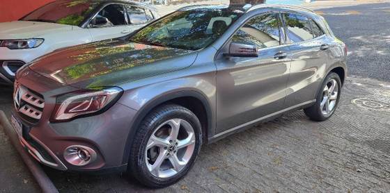 MERCEDES-BENZ GLA 200 1.6 CGI FLEX ENDURO 7G-DCT