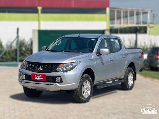 MITSUBISHI L200 TRITON 2.4 16V TURBO DIESEL GL CD 4X4 MANUAL