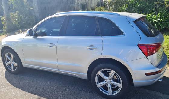 AUDI Q5 2.0 TFSI AMBIENTE 16V 211CV GASOLINA 4P AUTOMÁTICO