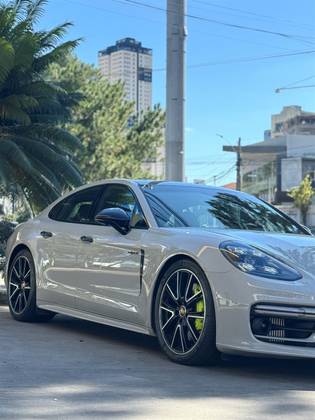 PORSCHE PANAMERA 2.9 V6 E-HYBRID 4 PLATINUM EDITION PDK