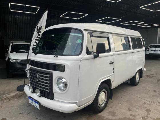 VOLKSWAGEN KOMBI 1.4 MI STD 8V FLEX 4P MANUAL