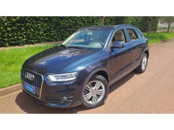 AUDI Q3 2.0 TFSI AMBIENTE QUATTRO 4P GASOLINA S TRONIC