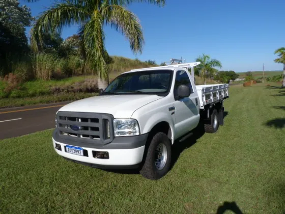 FORD F-250 3.9 XL MAX POWER 4X4 CS DIESEL 2P MANUAL