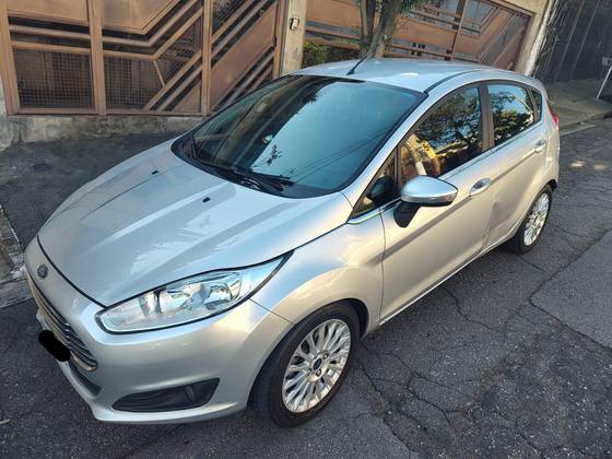 FORD FIESTA 1.6 TITANIUM HATCH 16V FLEX 4P POWERSHIFT