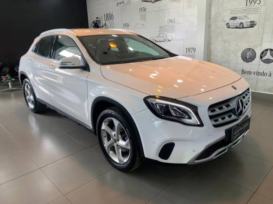 MERCEDES-BENZ GLA 200 1.6 CGI FLEX ADVANCE 7G-DCT