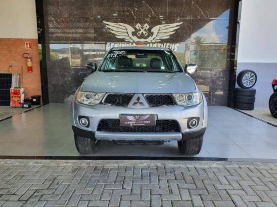 MITSUBISHI L200 TRITON 3.2 HPE 4X4 CD 16V TURBO INTERCOOLER DIESEL 4P AUTOMÁTICO