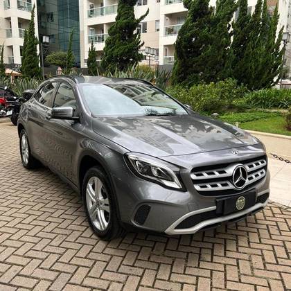 MERCEDES-BENZ GLA 200 1.6 CGI FLEX STYLE 7G-DCT