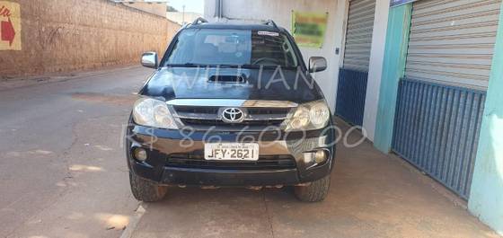 TOYOTA HILUX SW4 3.0 SRV 4X4 16V TURBO INTERCOOLER DIESEL 4P AUTOMÁTICO