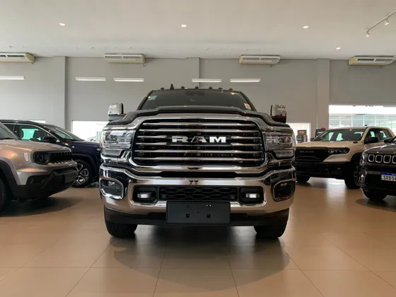 RAM 3500 6.7 I6 TURBO DIESEL LARAMIE CD 4X4 AUTOMÁTICO