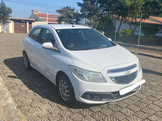 CHEVROLET ONIX 1.0 MPFI LT 8V FLEX 4P MANUAL