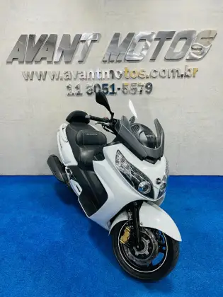 DAFRA MAXSYM 400i 