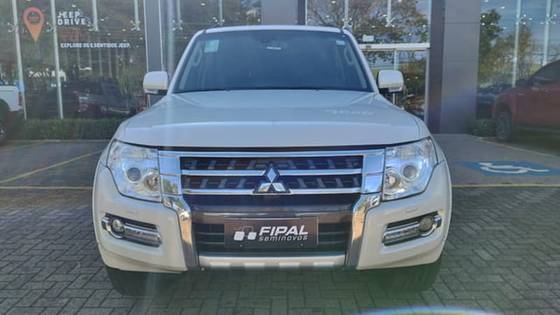 MITSUBISHI PAJERO FULL 3.2 HPE 4X4 16V TURBO INTERCOOLER DIESEL 4P AUTOMÁTICO