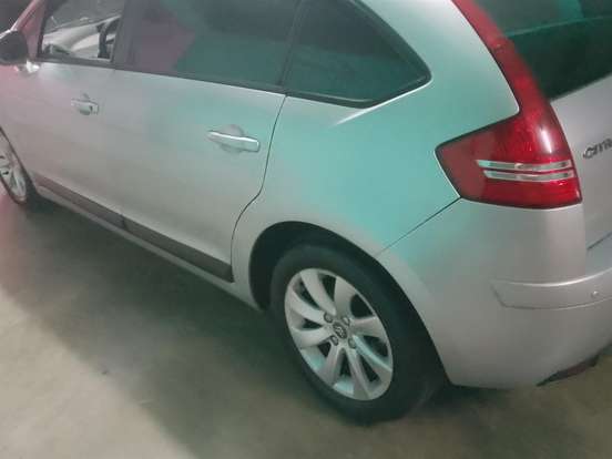 CITROËN-C4-2.0 GLX 16V FLEX 4P AUTOMÁTICO CITROËN-C4-2011