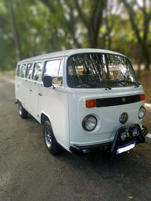 VOLKSWAGEN-KOMBI-1992