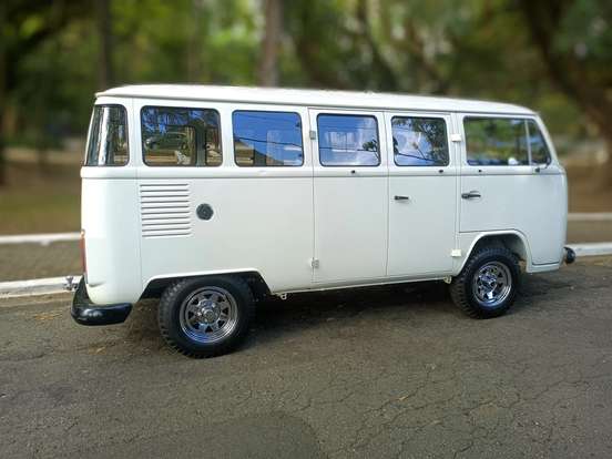 VOLKSWAGEN-KOMBI-1992