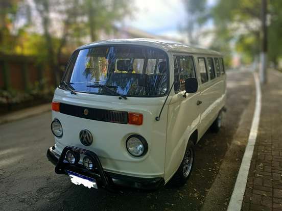 VOLKSWAGEN-KOMBI-1992
