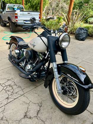 HARLEY-DAVIDSON SOFTAIL DELUXE 