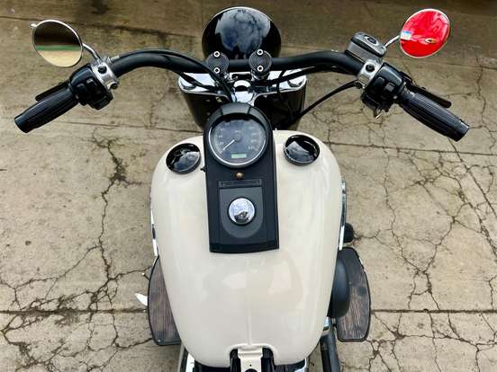 HARLEY-DAVIDSON-SOFTAIL DELUXE-2008