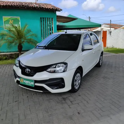 TOYOTA ETIOS 1.5 X PLUS SEDAN 16V FLEX 4P MANUAL