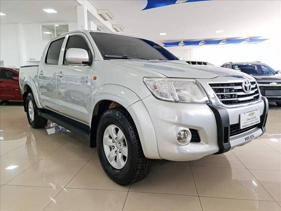 TOYOTA HILUX 3.0 STD 4X4 CD 16V TURBO INTERCOOLER DIESEL 4P MANUAL