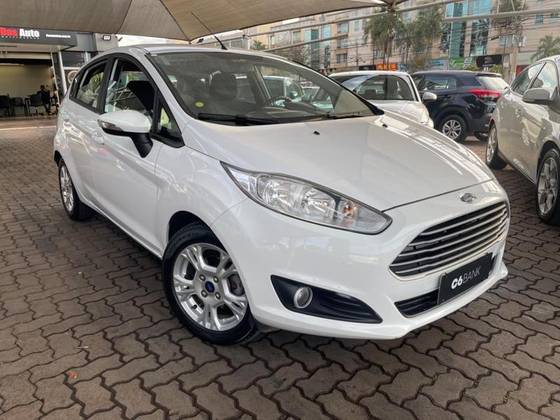 FORD FIESTA 1.6 SE HATCH 16V FLEX 4P POWERSHIFT