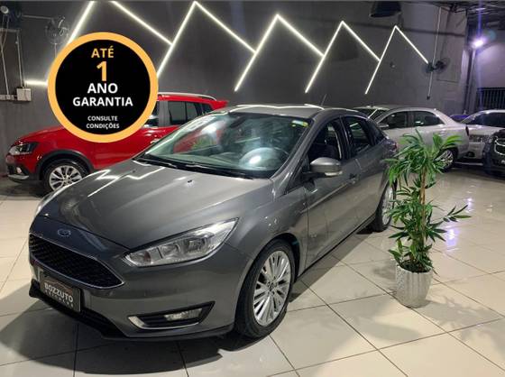 FORD FOCUS 2.0 SE FASTBACK 16V FLEX 4P POWERSHIFT