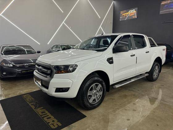 FORD RANGER 2.2 XLS 4X4 CD 16V DIESEL 4P AUTOMÁTICO