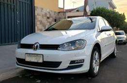 VOLKSWAGEN-GOLF-2014