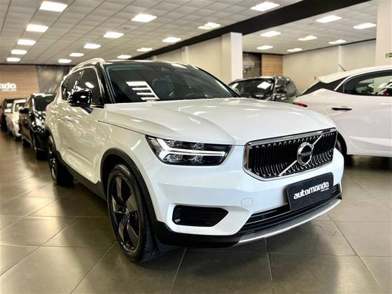 VOLVO XC40 2.0 T4 GASOLINA GEARTRONIC